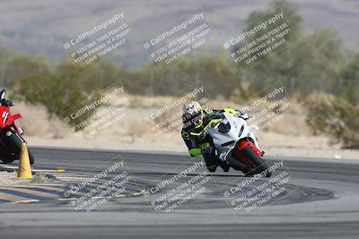 media/Oct-30-2025-Racers Edge (Thu) [[dabbdaf680]]/3-B Group/Session 1 (Turn 5)/